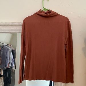 Auburn Turtleneck Long-sleeve Shirt • Size XS